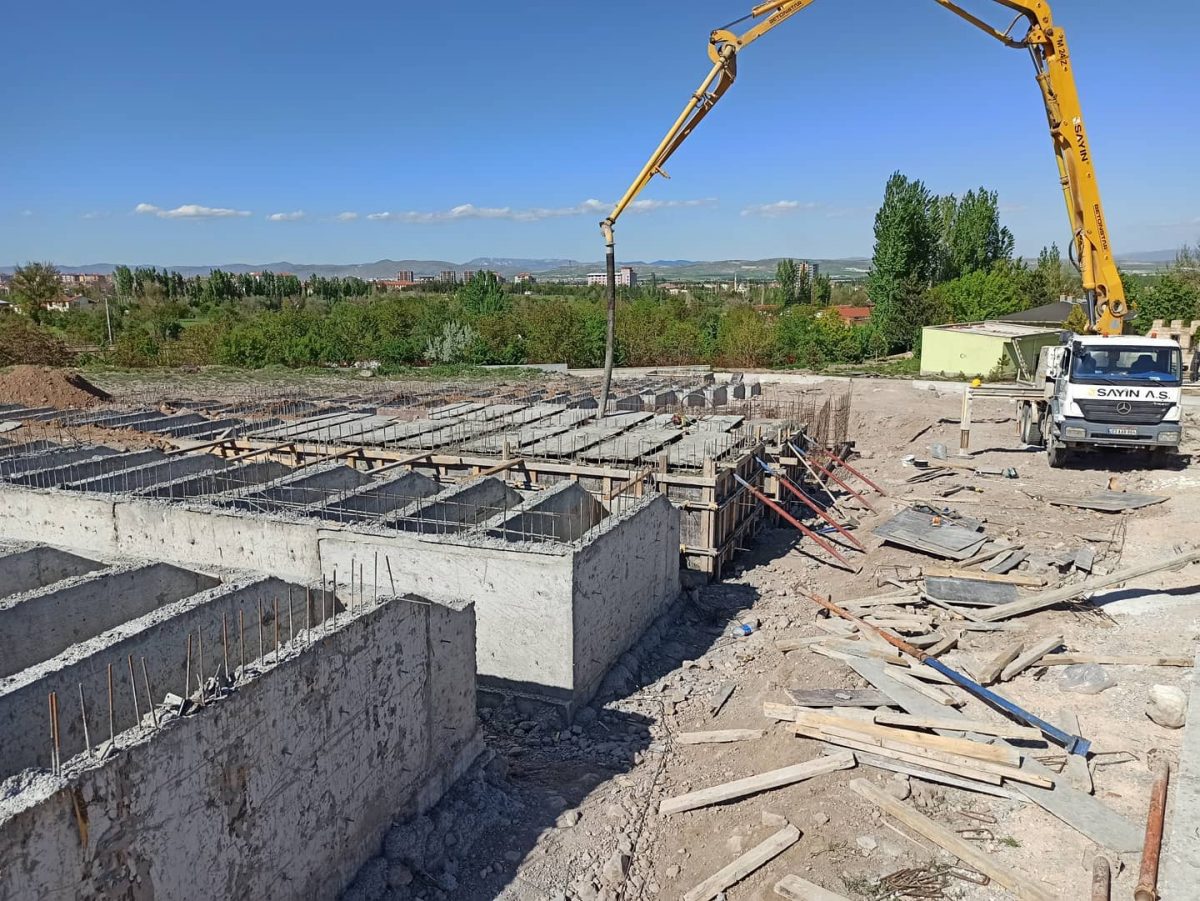 Çeşme İnşaat Betoncusu